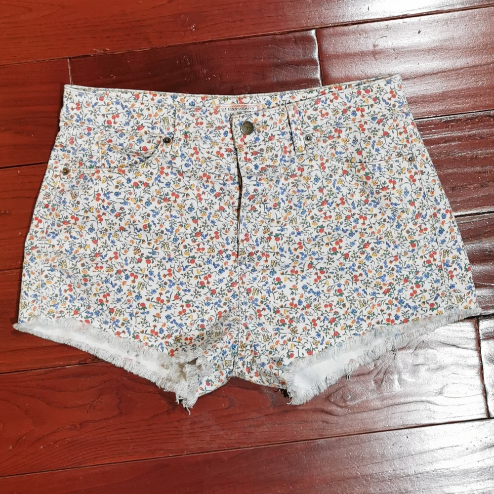 GUESS FLORAL SHORTS